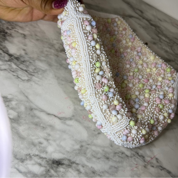 VINTAGE Le Regale | Beaded Pastel Clutch - Picture 4 of 8